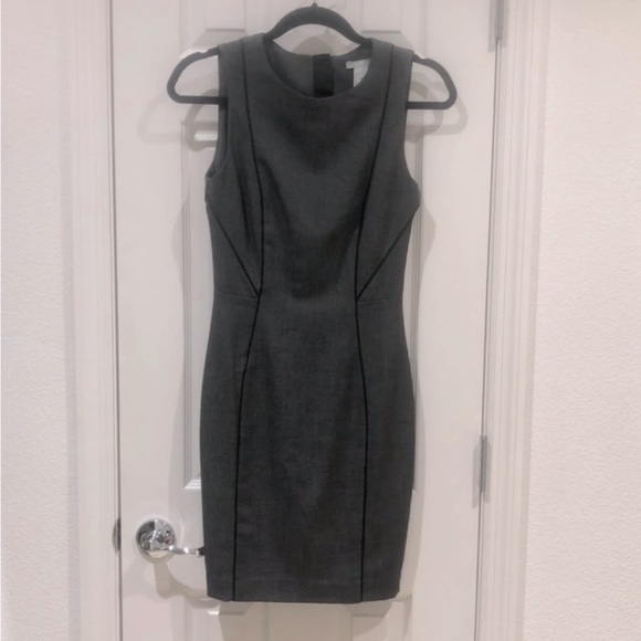 Dress bodycon lined dress Size 4 - Picture 1 of 9